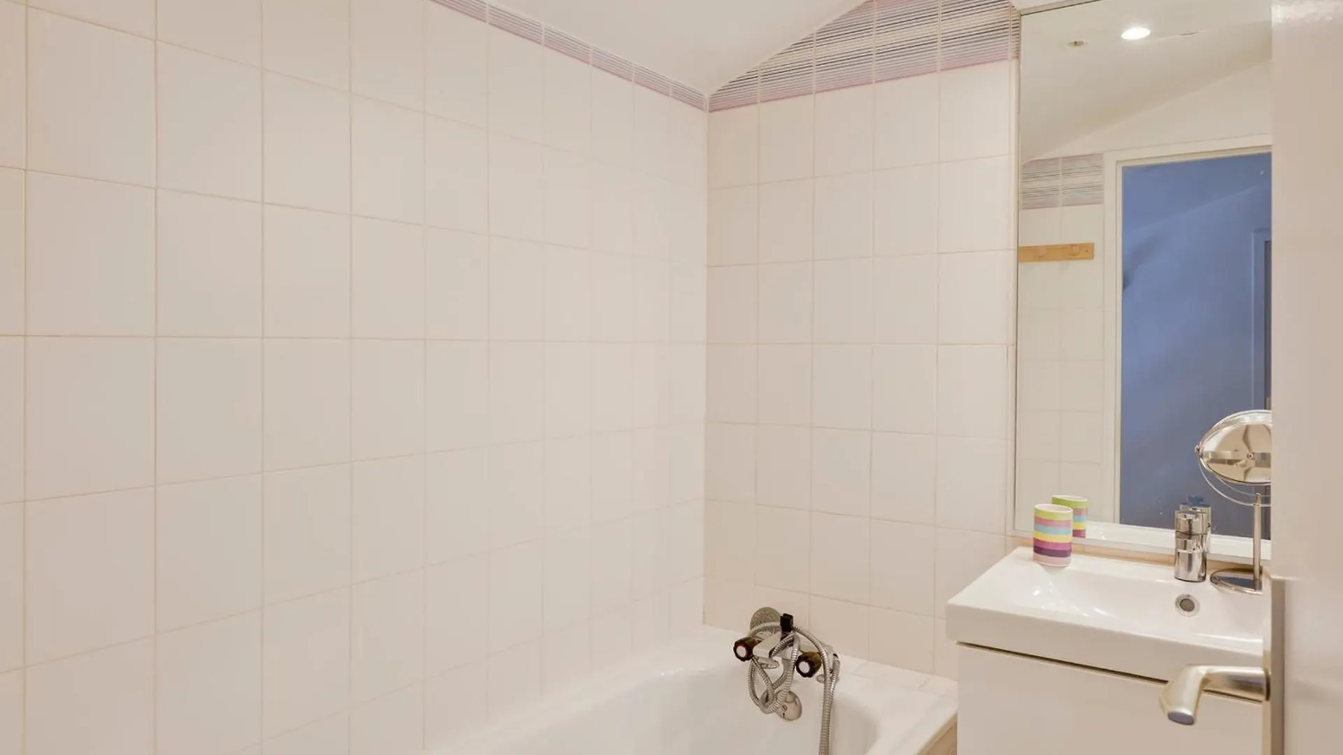 Duplex Cosy 2 Chambres Avec Balcon, Parking Et Wifi - Fr-1-512-236 Brides-les-Bains 0*,